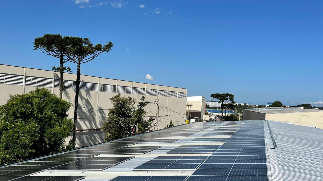 Usina com 150 módulos